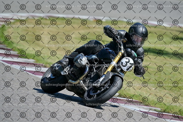 26BT01-1080 | 031 - Realisiert mit Pictrs.com