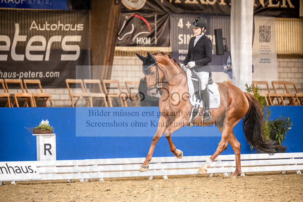 DOS_0900 | Entdecke hochwertige Reitturnierfotos von Foto Oger. Professionell, emotional und authentisch – jetzt Lieblingsmomente im Shop bestellen.Deutschlandweite Turnierfotografie. - Realisiert mit Pictrs.com