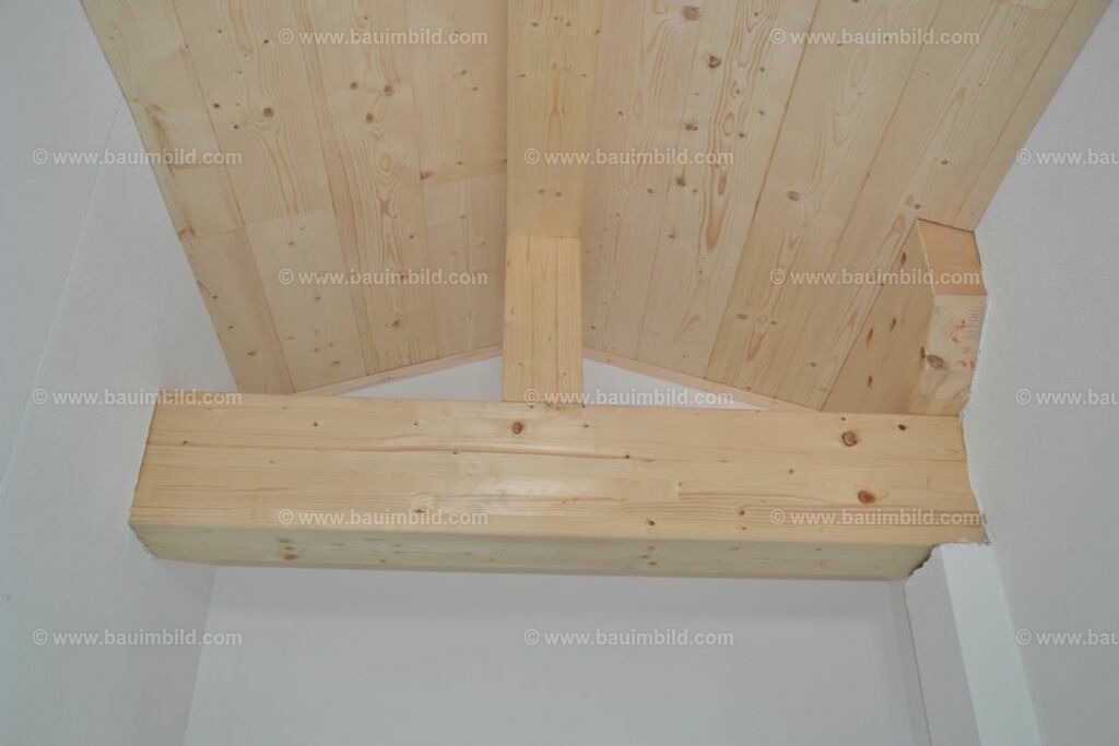 bib-lg13-holzbau-ausbau-0183 | Nach LV-Leistungsgruppen sortierte Detailfotos über den Bau eines Hauses. Alle Hausbau-Bilder direkt vom Urheber und Autor der Website Haus-Selber-Bauen.com