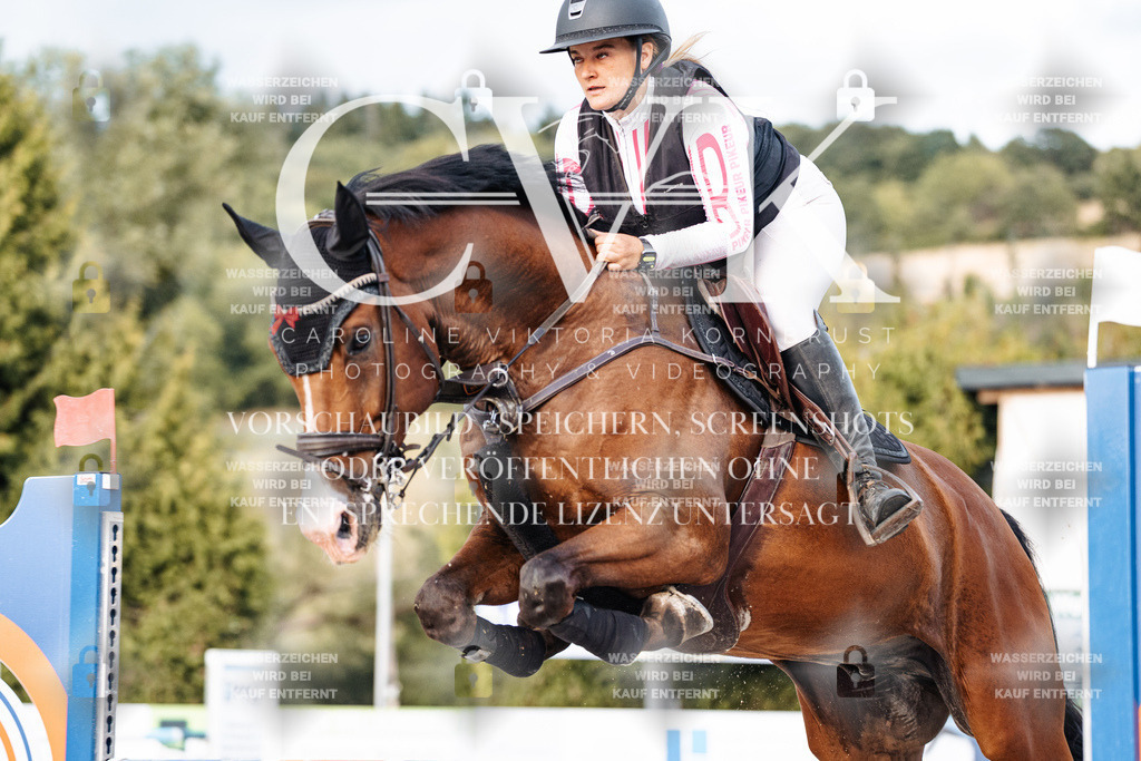 CK904070 | Turnierfotografie Pferdefotografie Trier Rheinland-Pfalz Pferdesport Reitsport Tierfotografie Sportfotografie Pferdevideo Pferdevideografie Equestrianvideography equestrianphotography  - Realisiert mit Pictrs.com