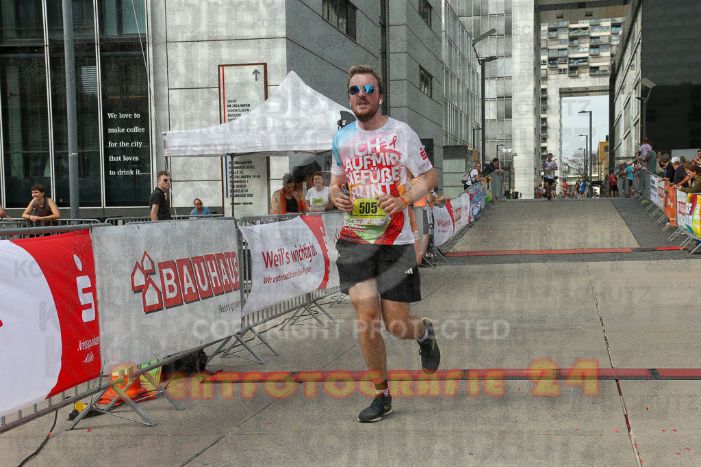 250920_1522_EX1_9090 | Sportfotografie im Rhein-Sieg Kreis, Köln, Bonn, NRW, Rheinland Pfalz, Hessen, etc. Unser Tätigkeitsfeld umfasst den Laufsport vom Volkslauf über den Marathon, Duathlon, Triathon bis zum Ultralauf wie Kölnpfad Ultra oder Schindertrail.