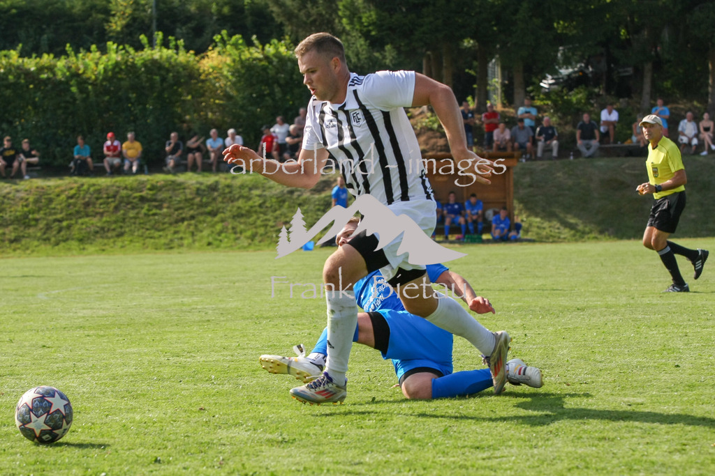 993T5322 | Medien- Sport- Entertainmentfotos