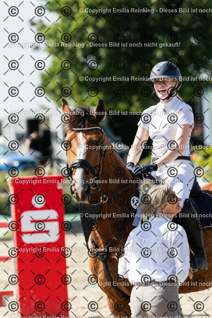 CL5A1059 | Emilia Reinking Fotografie - Realisiert mit Pictrs.com