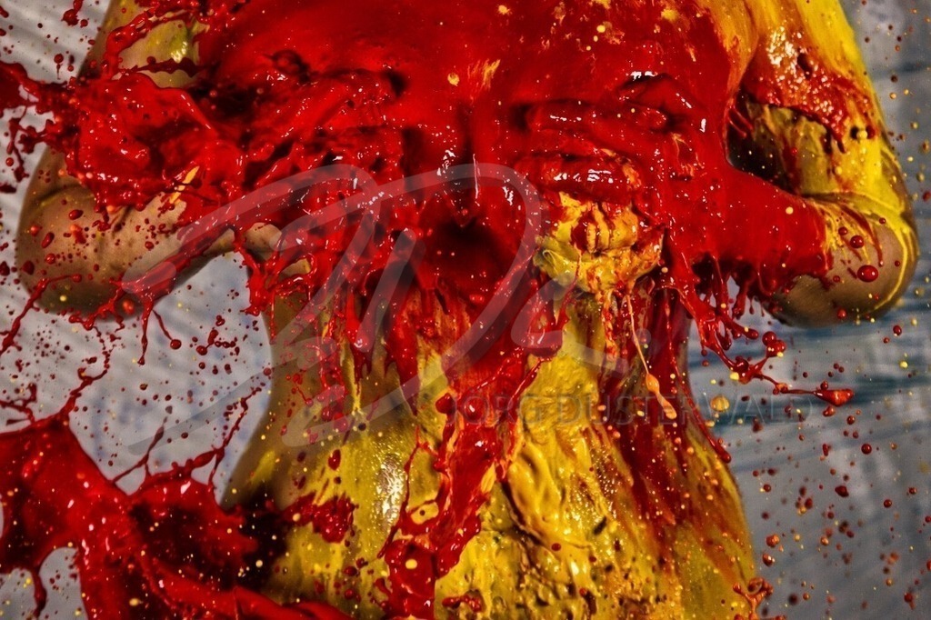 BodyArt-NUDESPLASH_7361b1 | #005 | Modell: Anne | Foto: Alexander Großer-Strangmann - Realisiert mit Pictrs.com