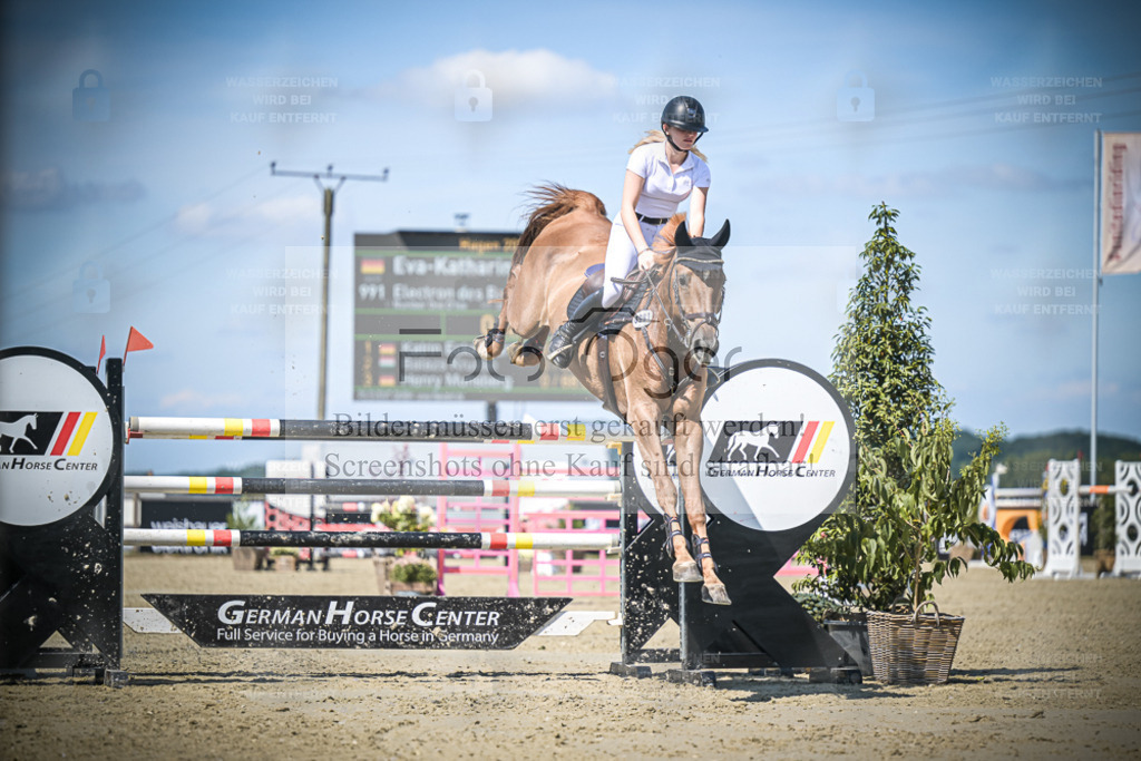 DOS_3371 | Entdecke hochwertige Reitturnierfotos von Foto Oger. Professionell, emotional und authentisch – jetzt Lieblingsmomente im Shop bestellen. - Realisiert mit Pictrs.com