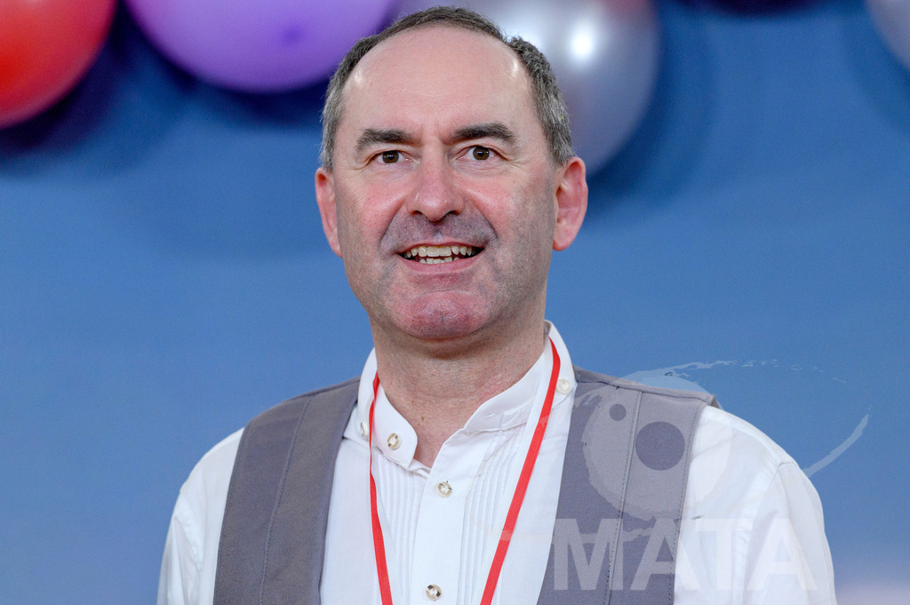 _DWA1940 | Staatsminister Hubert Aiwanger (Freie Wähler) bei der TV-Sendung Fastnacht in Franken 2024. Veitshöchheim, 02.02.2024 Bayern Deutschland - Realisiert mit Pictrs.com