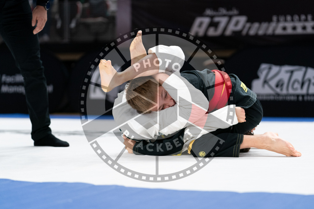20241012PBB0659 | Athletes compete during the AJP Tour Europe Continental Jiu-Jitsu Youth Championship on October 12, 2024, in Almere near Amsterdam, Netherlands. © Chiara Dazi / photoblackbelt