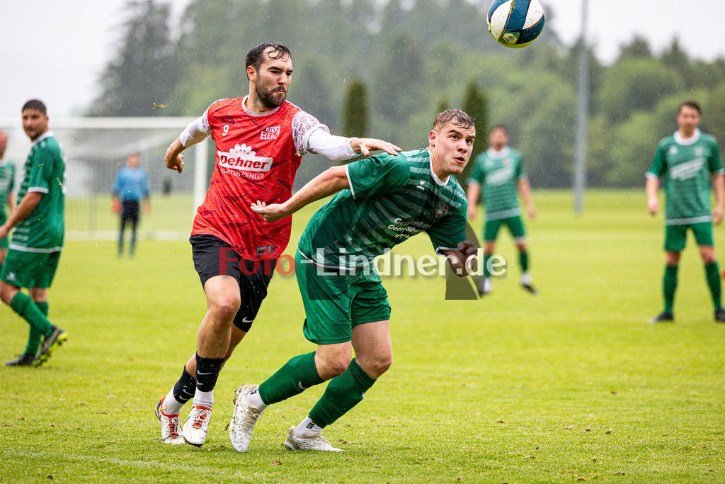FC Wildsteig/Rottenbuch gegen MTV Berg | Fußball Herren Kreisliga Gruppe 1 Zugspitze 2024/25, FC Wildsteig/Rottenbuch gegen MTV Berg, 20250525,Zweikampf,2025-05-25 in Rottenbuch (Sportplatz Rottenbuch), Hannes RITTWEGER (MTV Berg 9), Fabian MAIER (FC Wildsteig/Rottenbuch 11)Copyright: WolfgangxLindner www.foto-lindner.de