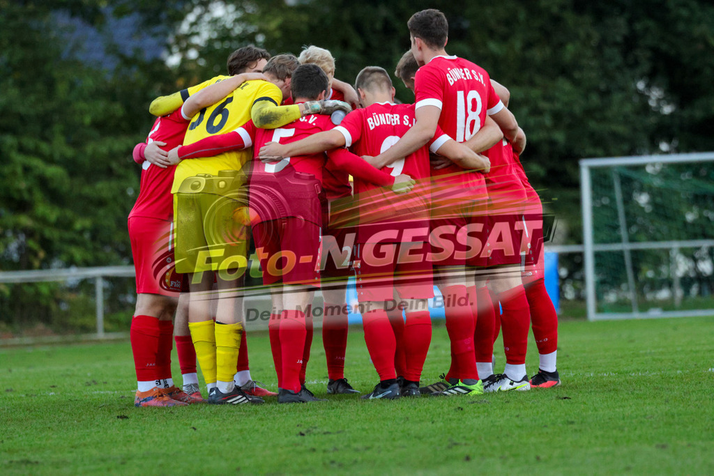 Bünder SV - BV Stift Quernhei | Auf dem Bild zu sehen: rot Bünder SVBünder SV, BV Stift Quernheim, Saison 26/27, Kreispokal, Achtelfinale - Realisiert mit Pictrs.com