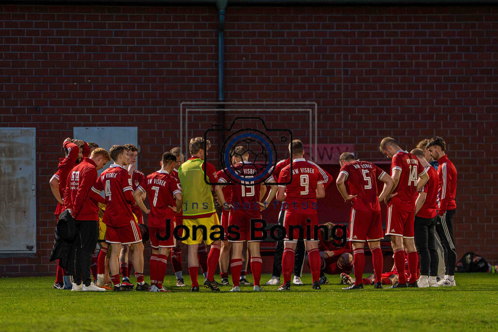 Fußball I Herren I Saison 2025-2026 I Bezirksliga Weser-Ems 4 I 19. Spieltag I SV RW Visbek - SV Hansa Friesoythe I 09419 | jns.sportfotos - Realisiert mit Pictrs.com