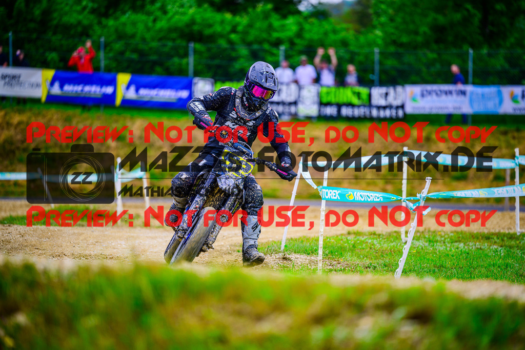 MaZZes_FotoMatrix_240609_6021986_6960 | SWISS S1