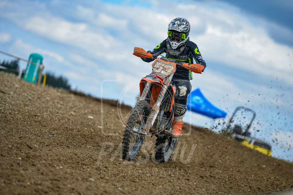Lady (153) | Paeschuphoto Shop - Wer nicht sucht der auch nicht findet.Ob Motocrossbilder oder von einem besuchtem Spiel, Hauptsache Action. - Realisiert mit Pictrs.com