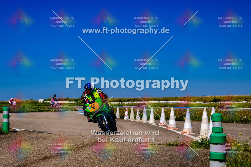 042-3008 | Hier findet Ihr Bilder von Touristenfahrten auf der Nürburgring Nordschleife oder von anderen Veranstaltungen die ich besucht habe. Viel Spass beim Durch Schauen 