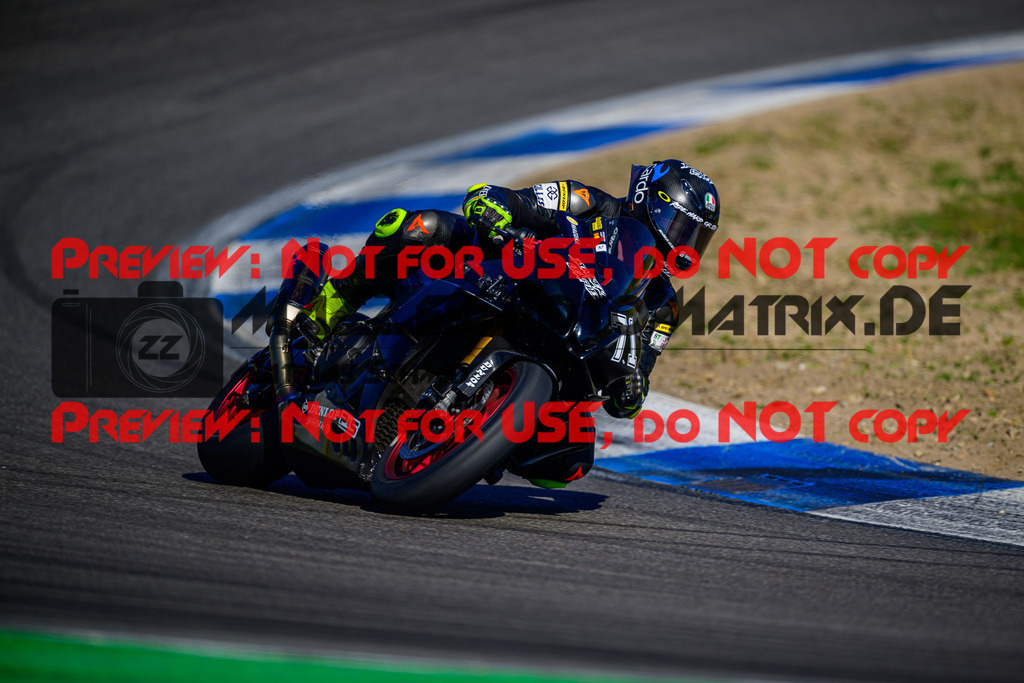 MaZZes_Fotomatrix_20250407_6007705_9302 | WEISS