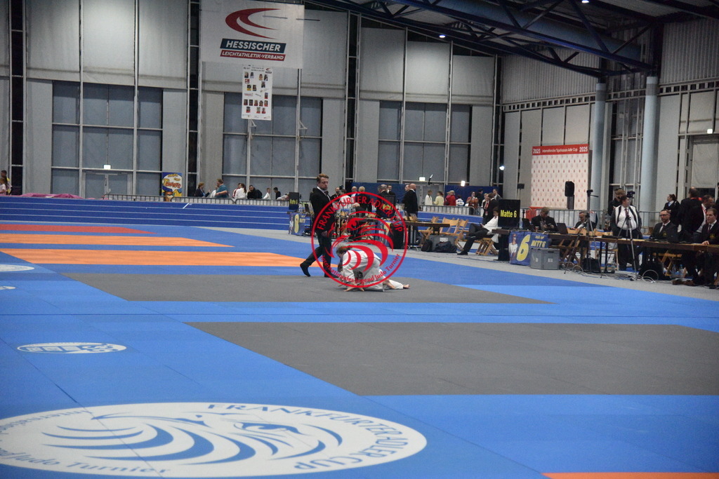 PJL_6974 | Fotos vom Adler Cup - Pictures from Adler Cup

Hier findet Ihr alle Eindrücke und großen Momente der Adler Cup Wochenenden. Here you will find all impressions and great moments of the Adler Cup weekends. - Realisiert mit Pictrs.com