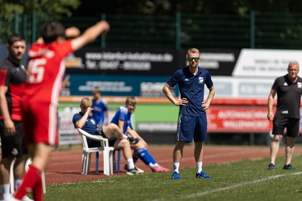 Fußball I Männer I 40. Pfingscup Hollage I 13282 | realhellocedii - Realisiert mit Pictrs.com