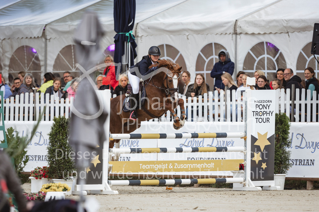 240713_BHO_PonyTrophy-335 | Deine schönsten Turniermomente als professionelle Fotos! Entdecke hochwertige Pferdesport-Fotografie im Online-Shop. Jetzt Fotos finden & bestellen!