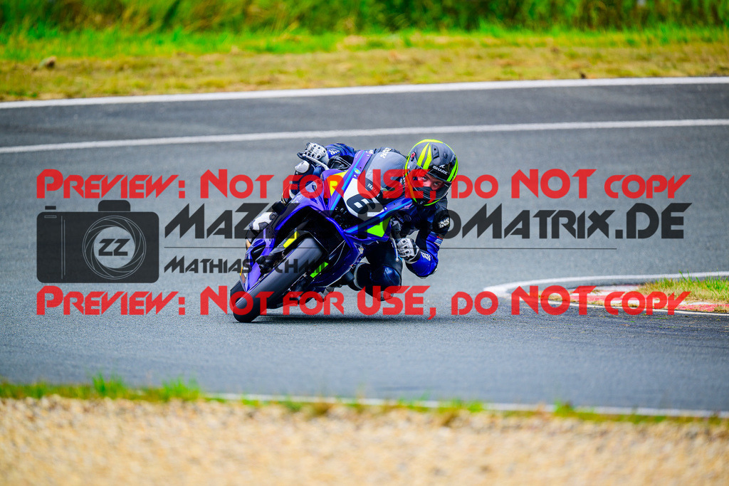 MaZZes_FotoMatrix_240726_6007705_2018 | R7