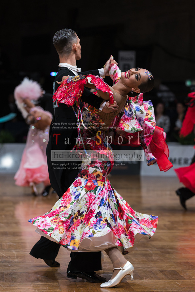 20250820_WDSF Standard Rising Stars R3-3530 | Tanzsportbilder, Standardtanz, Lateintanz, WDSF, DTV, LTVB, dancecomp, goc, hessen tanzt, blaues band der spree, walzer, tango, wiener walzer, slowfox, quickstepp, samba, rumba, cha-cha-cha, paso doble. jive, hd-kroft photography, turniertanzsport