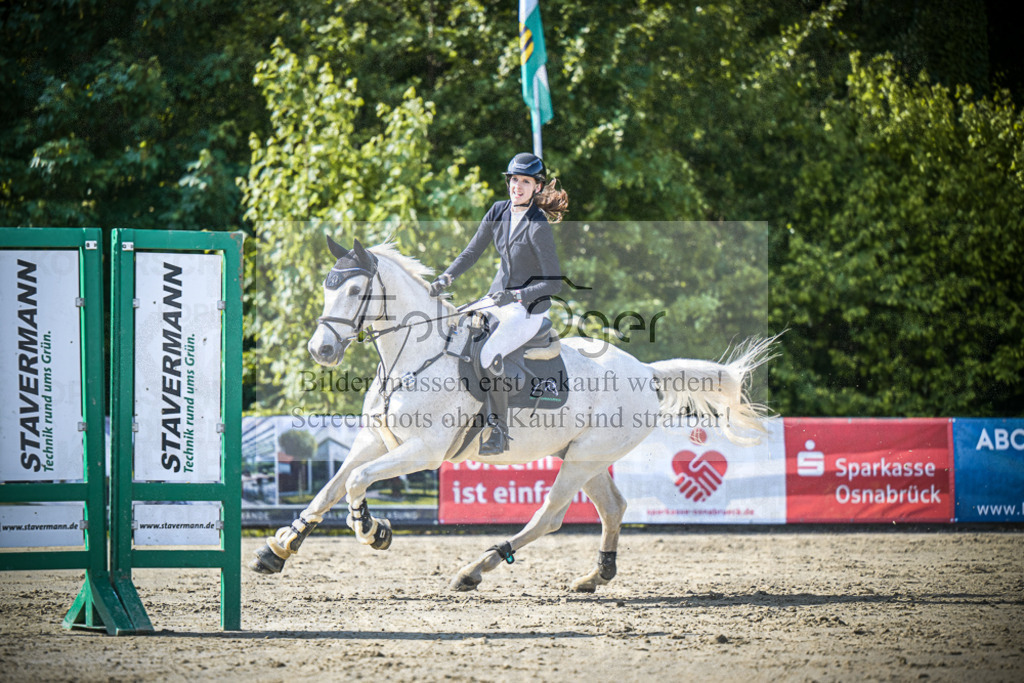 DOS_3495 | Entdecke hochwertige Reitturnierfotos von Foto Oger. Professionell, emotional und authentisch – jetzt Lieblingsmomente im Shop bestellen.Deutschlandweite Turnierfotografie. - Realisiert mit Pictrs.com