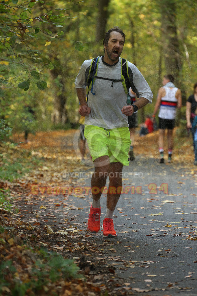 221030_1243_EX1_6717 | Sportfotografie im Rhein-Sieg Kreis, Köln, Bonn, NRW, Rheinland Pfalz, Hessen, etc. Unser Tätigkeitsfeld umfasst den Laufsport vom Volkslauf über den Marathon, Duathlon, Triathon bis zum Ultralauf wie Kölnpfad Ultra oder Schindertrail.