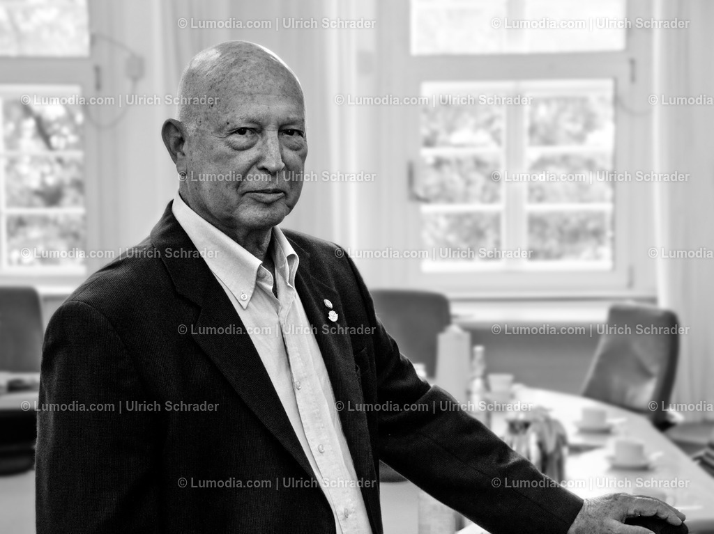 202510-156 | Stockfoto und Bilderpool mit Bildmaterial aus Deutschland, dem Harz, Halberstadt, Quedlinburg, Wernigerode und weltweit. Qualitativ hochwertige und professionelle Fotos anschauen und kaufen. - Realisiert mit Pictrs.com