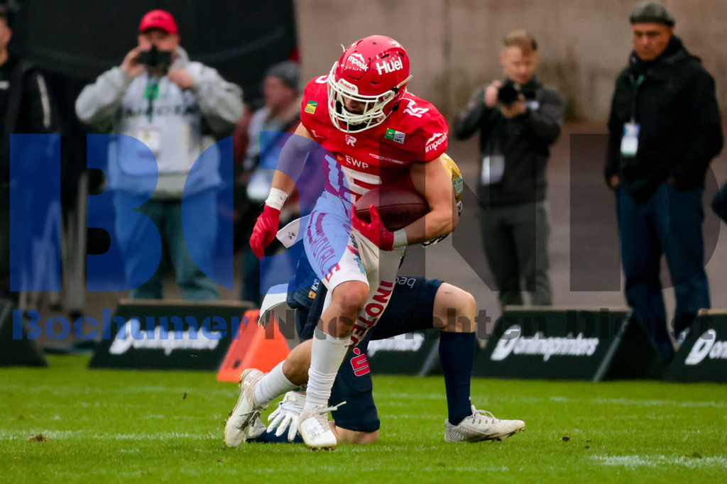 SES_POTDRE20241012-31 | bond - Realisiert mit Pictrs.com