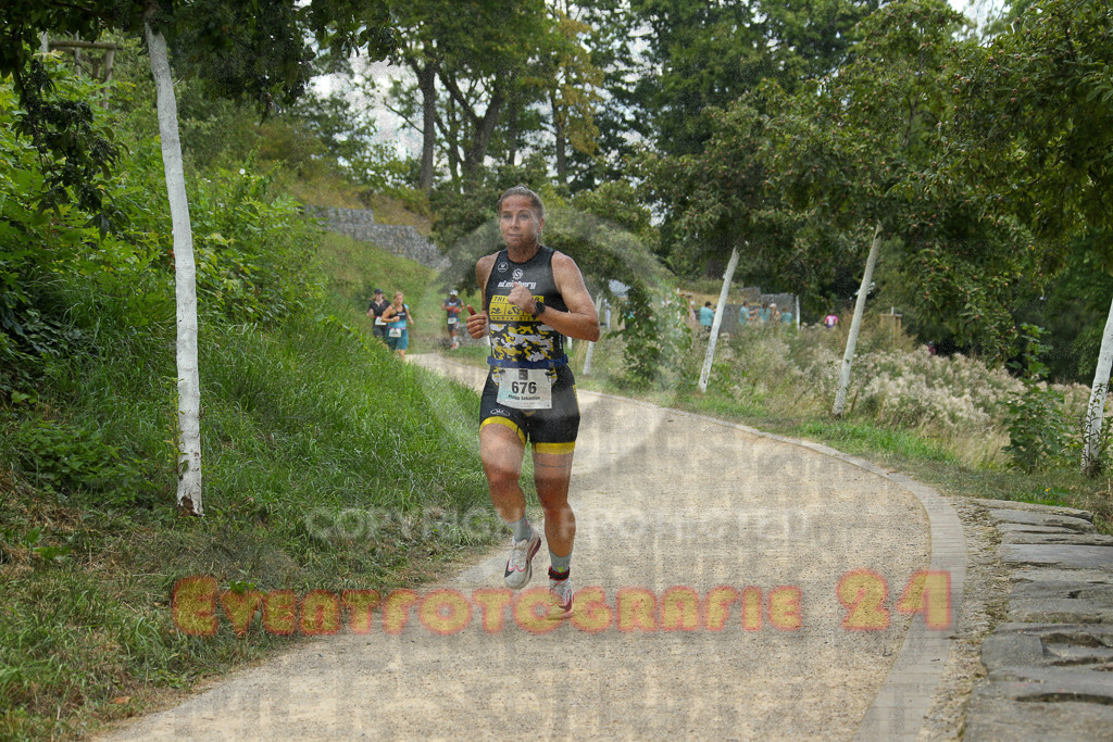 250824_1426_EX1_6241 | Sportfotografie im Rhein-Sieg Kreis, Köln, Bonn, NRW, Rheinland Pfalz, Hessen, etc. Unser Tätigkeitsfeld umfasst den Laufsport vom Volkslauf über den Marathon, Duathlon, Triathon bis zum Ultralauf wie Kölnpfad Ultra oder Schindertrail.
