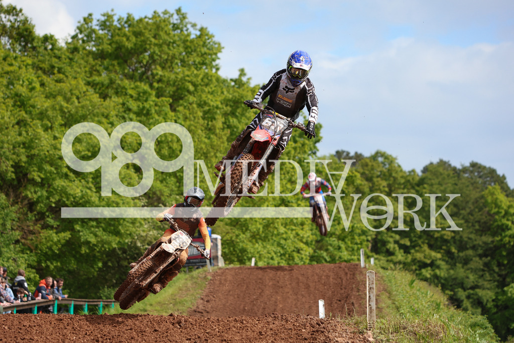 5E6A0524 | 989 MEDIAWORK