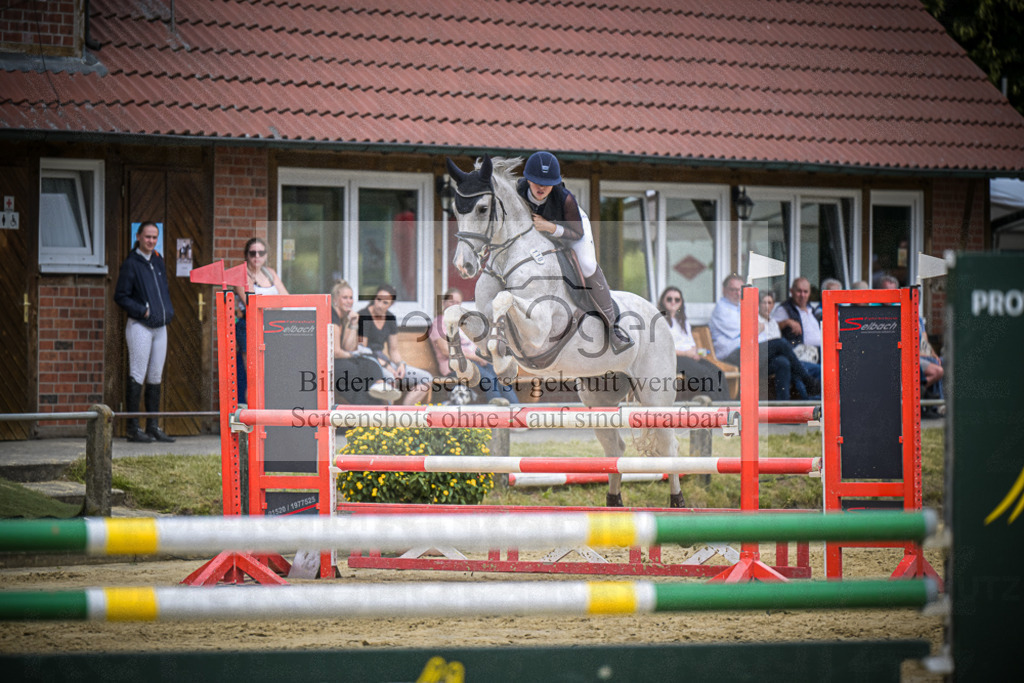 DOS_6455 | Entdecke hochwertige Reitturnierfotos von Foto Oger. Professionell, emotional und authentisch – jetzt Lieblingsmomente im Shop bestellen.Deutschlandweite Turnierfotografie. - Realisiert mit Pictrs.com