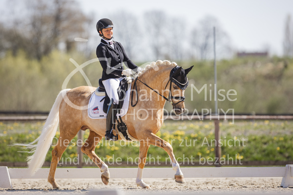 220418_Dressurpferde-L-143 | Frühlingsfest der Pferde
Herford
18.April 2022
Dressurpferdeprfg. Kl.L DL2