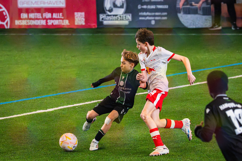 _BLR9790 | Professionelle Fußball- und Sportfotografie. Spielbilder online ansehen und kaufen – Einzelbilder oder komplette Galerien in hoher Qualität. - Realisiert mit Pictrs.com