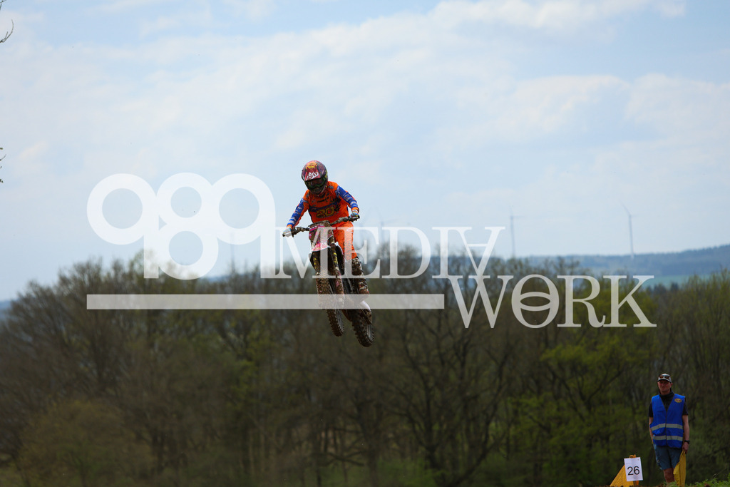 5E6A0437 | 989 MEDIAWORK