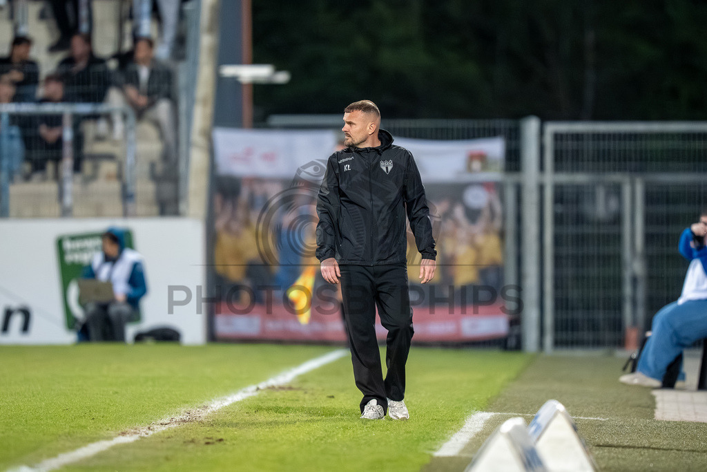 SG Sonnenhof Großaspach vs. SGV Freiberg, Fussball, Regionalliga Suedwest, 30. Spieltag, 22.04.2026 | Kushtrim Lushtaku (Trainer SGV Freiberg),SG Sonnenhof Großaspach vs. SGV Freiberg, Fussball, Regionalliga Suedwest, 30. Spieltag, 22.04.2026