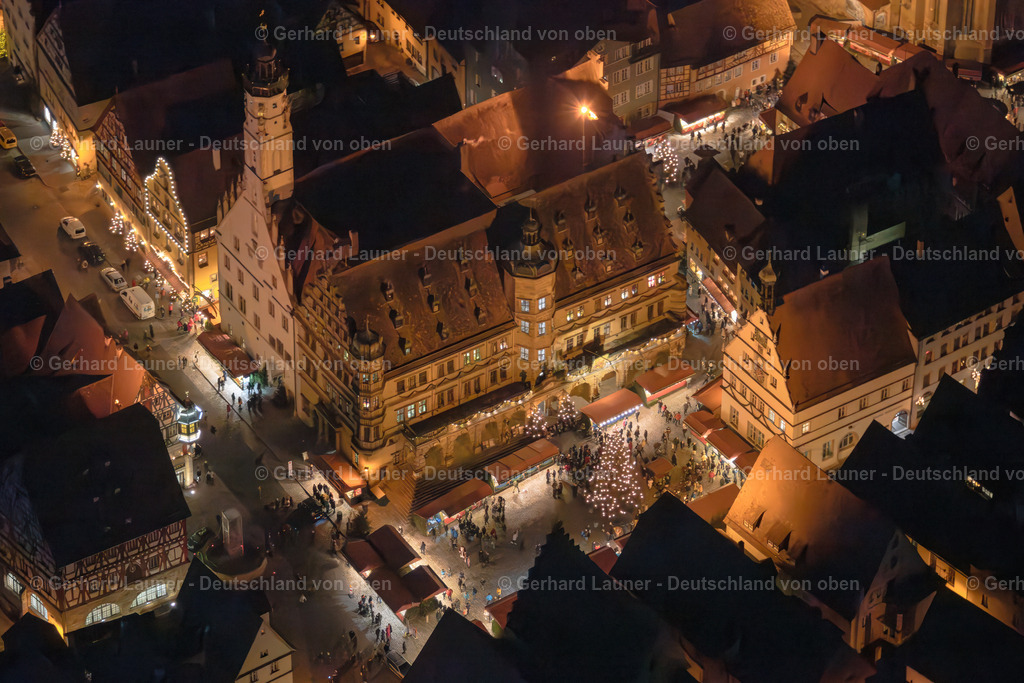 3906430 | weihnachtliches Rothenburg bei Nacht