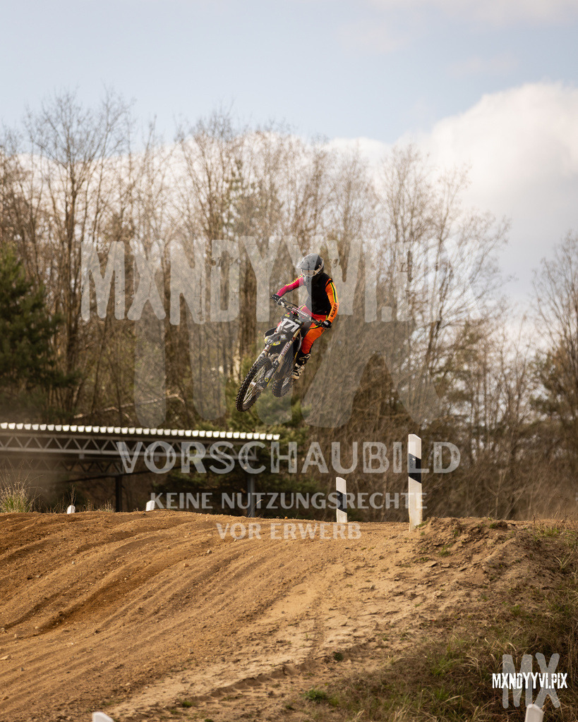 866A2081 | mxndyyvipix