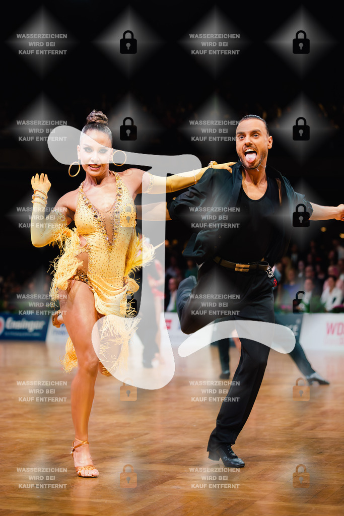 GOC 2025 - WDSF GrandSlam Latin 30th (22) Andrei Petcu _ Alexandra Motoc (Germany)-2025-08-23-4205 | Webshop for digital downloads and prints of dance sport, event & show photographer Julian Link - Realisiert mit Pictrs.com