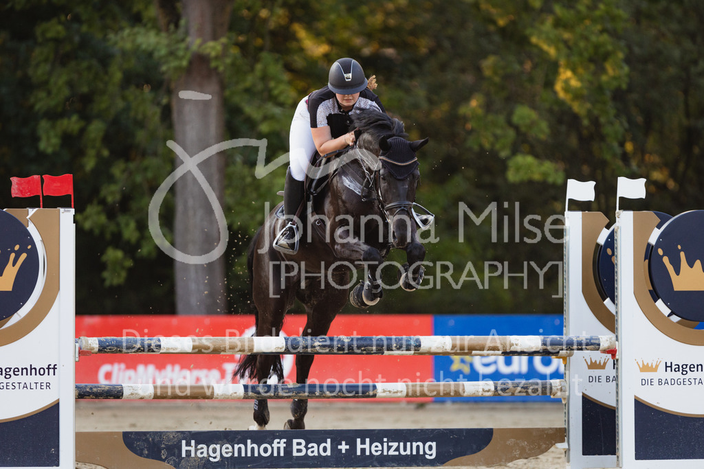 220825_Delbrueck_A1-Mannschaft-312 | Deine schönsten Turniermomente als professionelle Fotos! Entdecke hochwertige Pferdesport-Fotografie im Online-Shop. Jetzt Fotos finden & bestellen!