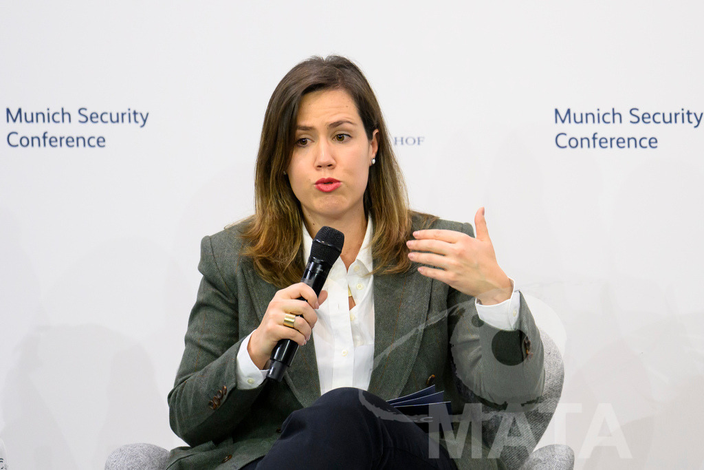 _DWA6480 | MATA IndoCon - Realized with Pictrs.com