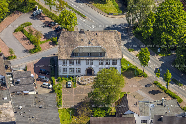 Sundern230505482 | Luftbild, VHS Arnsberg/Sundern, Franz-Josef-Tigges-Platz, Sundern, Sundern, Sauerland, Nordrhein-Westfalen, Deutschland
