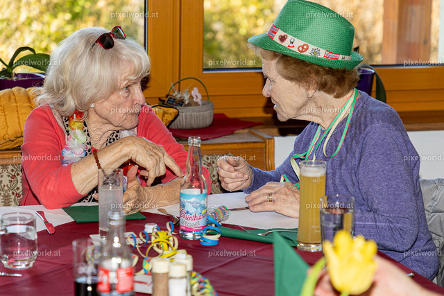 Seniorenbund - Fleischnudel Essen beim Gfrerer-Lipp | Bildershop von pixelworld.at - Realisiert mit Pictrs.com