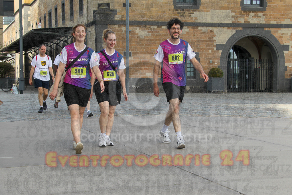250920_1348_EV4_6695 | Sportfotografie im Rhein-Sieg Kreis, Köln, Bonn, NRW, Rheinland Pfalz, Hessen, etc. Unser Tätigkeitsfeld umfasst den Laufsport vom Volkslauf über den Marathon, Duathlon, Triathon bis zum Ultralauf wie Kölnpfad Ultra oder Schindertrail.