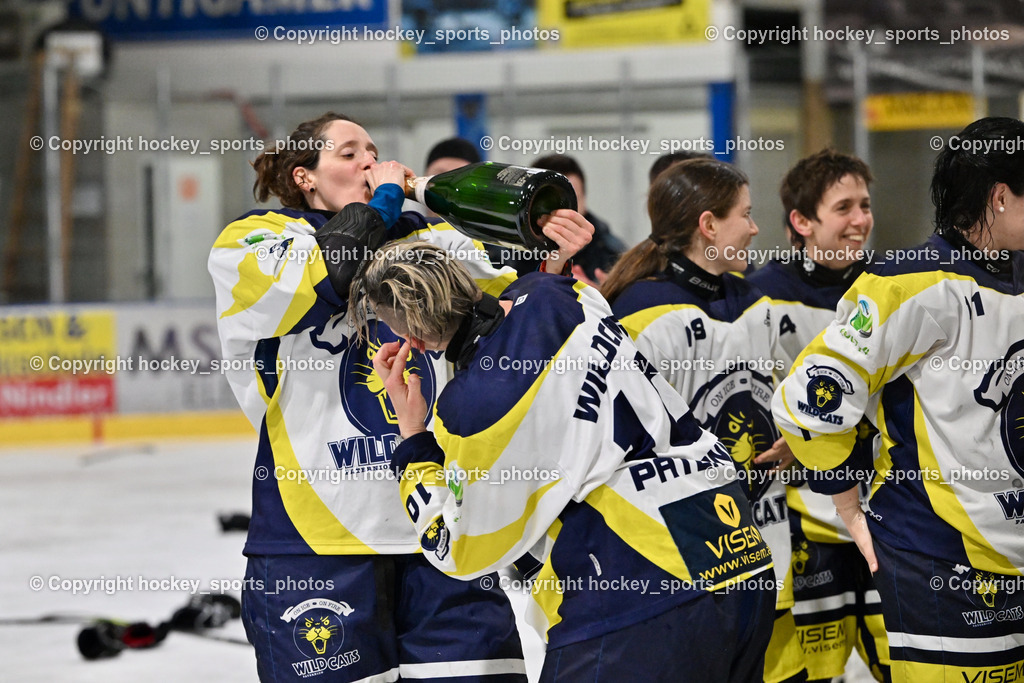 WILDCATS PATERNION & Lady Hawks Siegerehrung-Meisterfeier | Champagner, #13 Stromberger Nicole WILDCATS PATERNION, #10 Domenig Verena WILDCATS PATERNION, WILDCATS PATERNION &amp; Lady Hawks Siegerehrung-Meisterfeier, WILDCATS PATERNION &amp; Lady Hawks Siegerehrung-Meisterfeier am 12.03.2025 in Steindorf (Ossiachersee Halle), Austria, (Photo by Bernd Stefan)