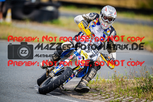 MaZZes_FotoMatrix_220814_2685 | UE40