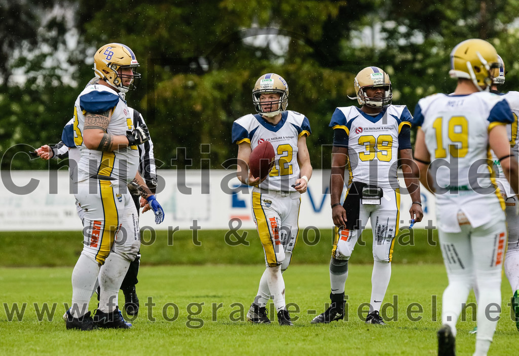 2022-05-29_049_Erding_Bulls_gegen_Nuernberg_Rams | Erding, Deutschland, 29.05.2022:
Fußball, Regionalliga 2022, 5. Spieltag, Erding Bulls gegen Nürnberg Rams, Endergebnis: 10:16

Kilian Mayer (Erding Bulls, #12), +e39+

Foto: Christian Riedel / fotografie-riedel.net