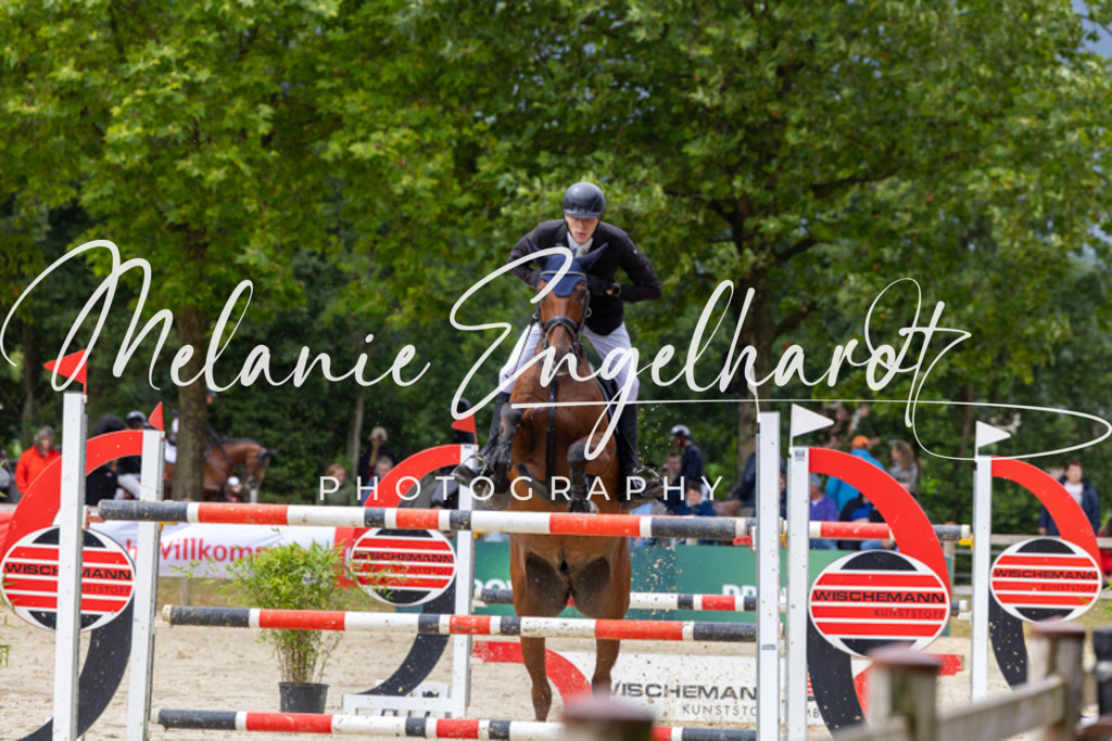 7I8A9477 | melanie-engelhardt-photography - Realisiert mit Pictrs.com