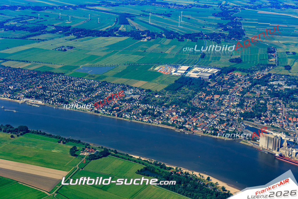 aktuelles Luftbild von  Brake - Luftaufnahme wurde 2018 von https://frankenair.de mittels Flugzeug (keine Drohne) erstellt.