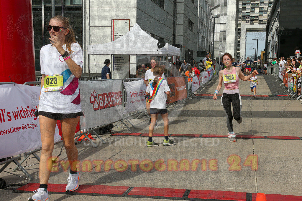 250920_1330_EX1_5125 | Sportfotografie im Rhein-Sieg Kreis, Köln, Bonn, NRW, Rheinland Pfalz, Hessen, etc. Unser Tätigkeitsfeld umfasst den Laufsport vom Volkslauf über den Marathon, Duathlon, Triathon bis zum Ultralauf wie Kölnpfad Ultra oder Schindertrail.