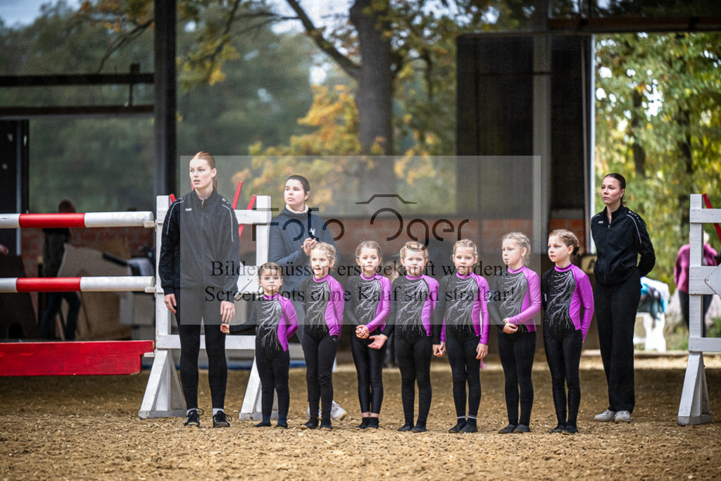 DOS_0025 | Entdecke hochwertige Reitturnierfotos von Foto Oger. Professionell, emotional und authentisch – jetzt Lieblingsmomente im Shop bestellen.Deutschlandweite Turnierfotografie. - Realisiert mit Pictrs.com