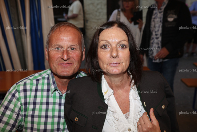 Letzer Dämmershoppen 2025 beim Buggl Volte | Bildershop von pixelworld.at - Realisiert mit Pictrs.com